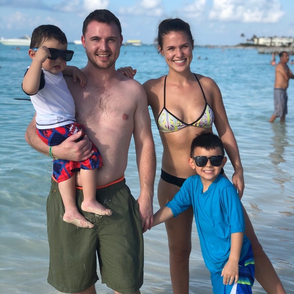 ‼️ Meet your Posher, Jo ‼️ - Picture 2 of 8